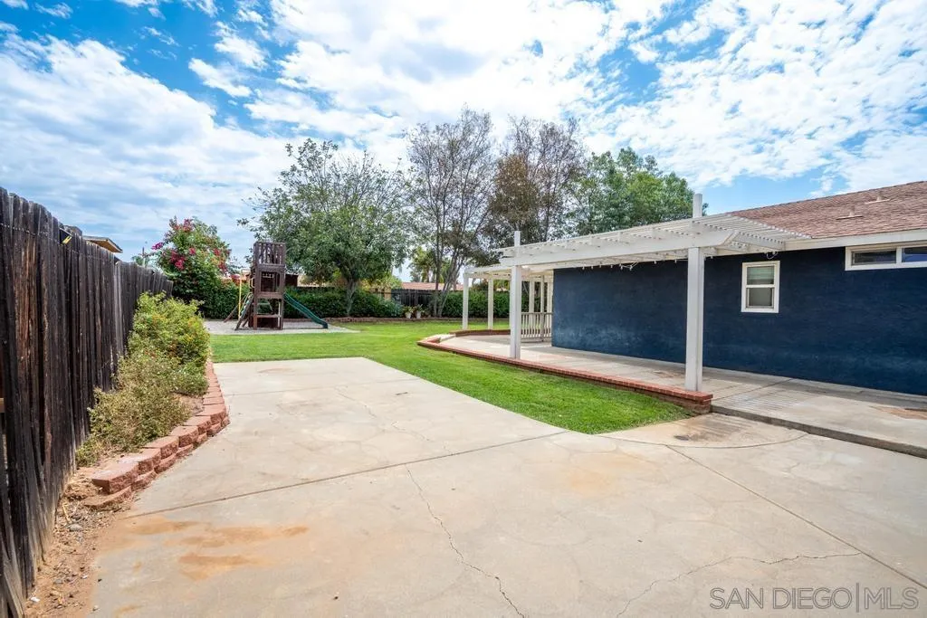 https://cdn.realtyfeed.com/cdn/127/260019399/a042362f6a20d9c5202e1cfce43152ce.webp
