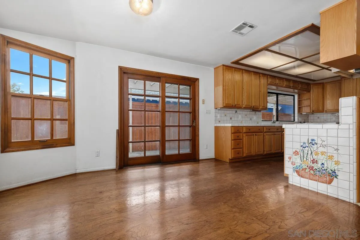 https://cdn.realtyfeed.com/cdn/127/260019400/1c2e7cfcf46cdb0a0ac841a897c1ccd1.webp