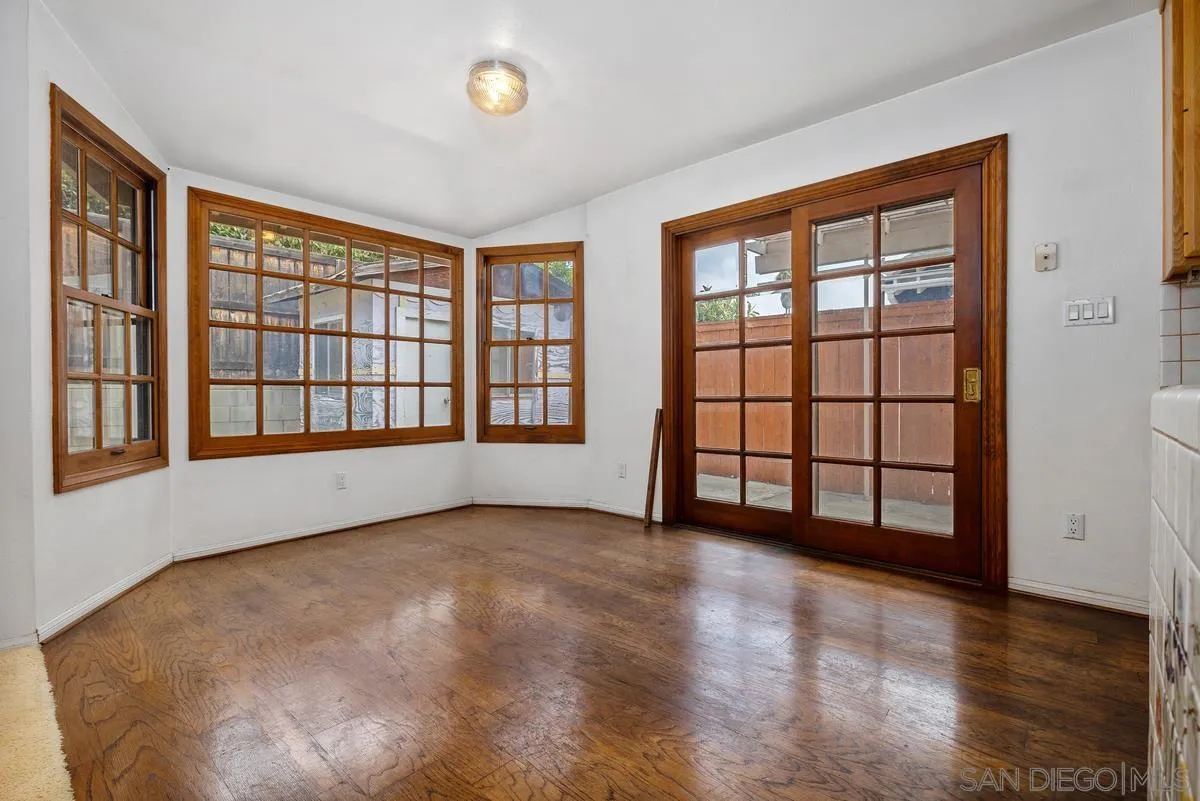 https://cdn.realtyfeed.com/cdn/127/260019400/1cf75b4c7328b89a3d30a2c2b8729271.webp