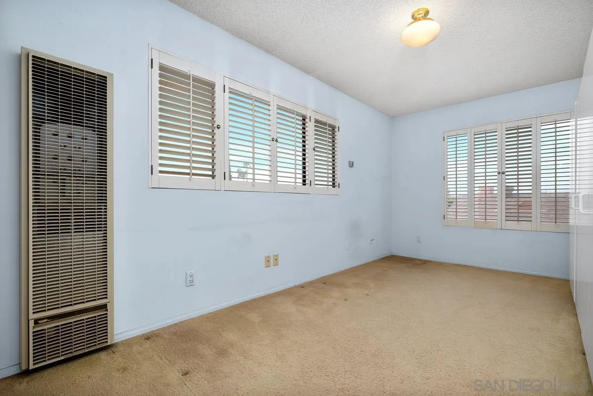 https://cdn.realtyfeed.com/cdn/127/260019400/6723caadf5365afa6d98c7b5929504ca.webp