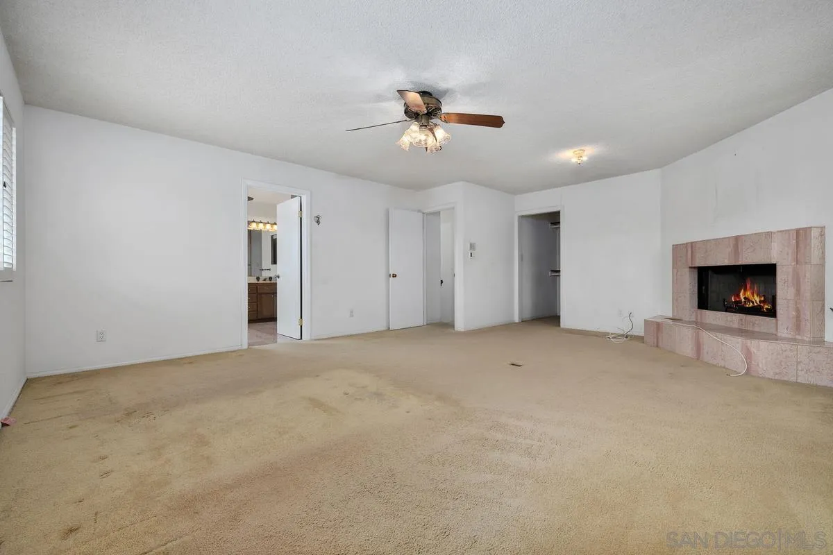 https://cdn.realtyfeed.com/cdn/127/260019400/aa94258150060e1bd87fe5faea551e47.webp