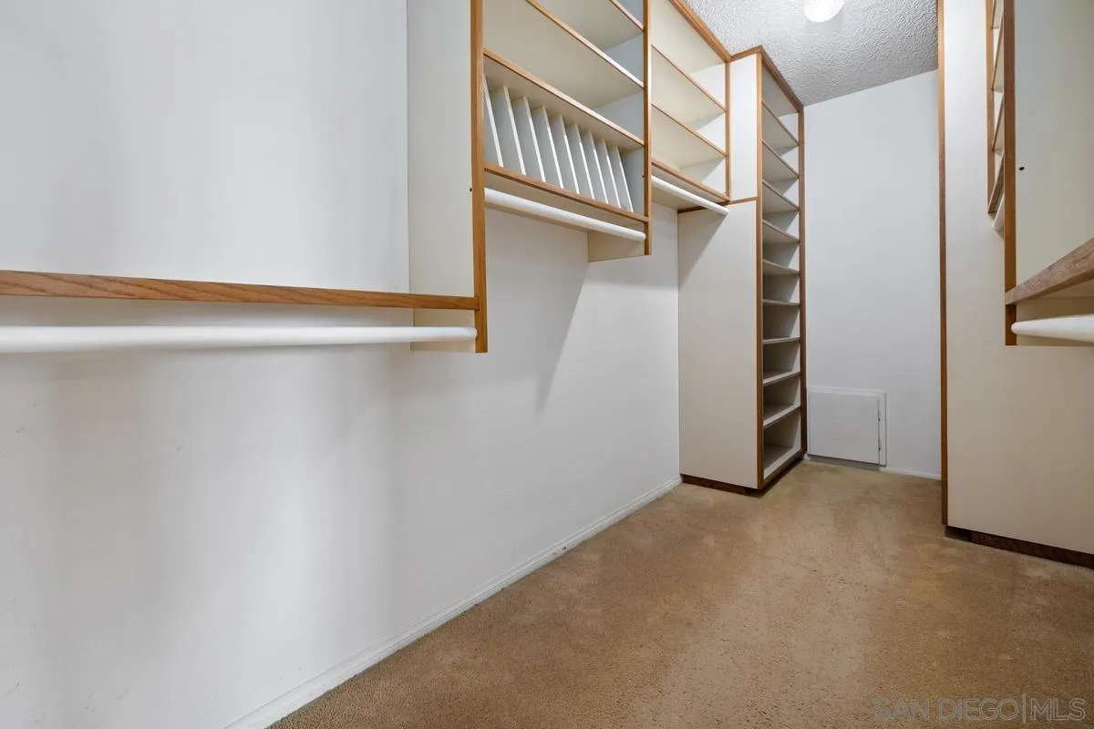 https://cdn.realtyfeed.com/cdn/127/260019400/c77473eb5ea0e3c71b1c7487f7acb3a2.webp