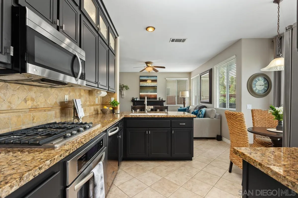 https://cdn.realtyfeed.com/cdn/127/260019402/767be0eeedc3e215408eb5a836badfec.webp