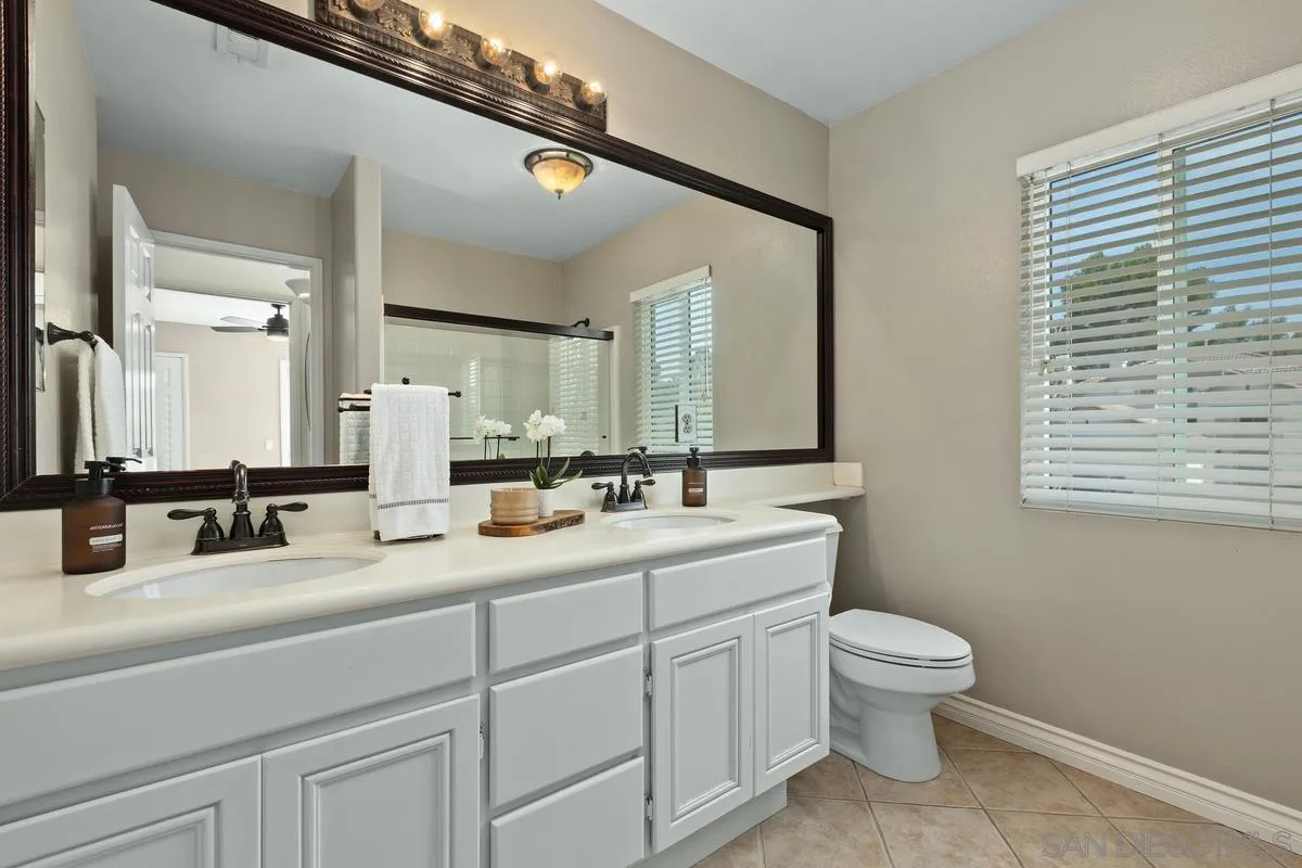 https://cdn.realtyfeed.com/cdn/127/260019402/79ccd033eef9afeef7249e2a5550e105.webp