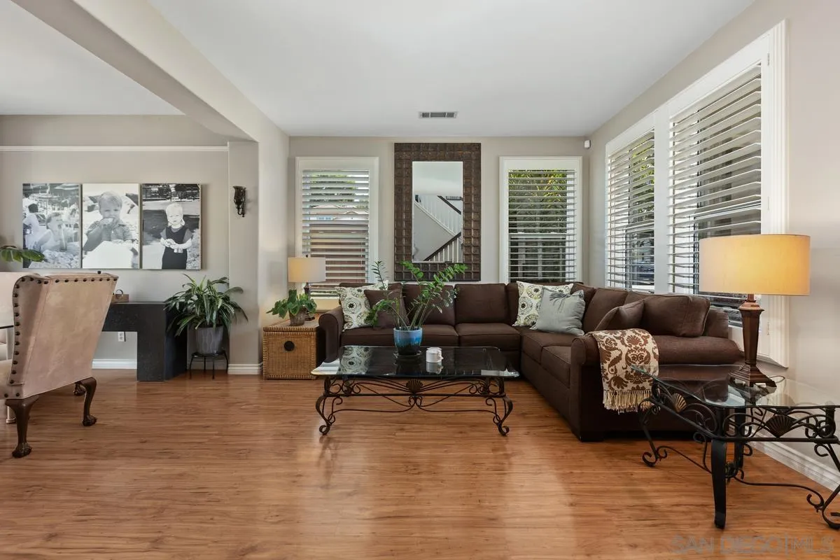 https://cdn.realtyfeed.com/cdn/127/260019402/a2c1fce02bc9d5724808b1b9c6452814.webp