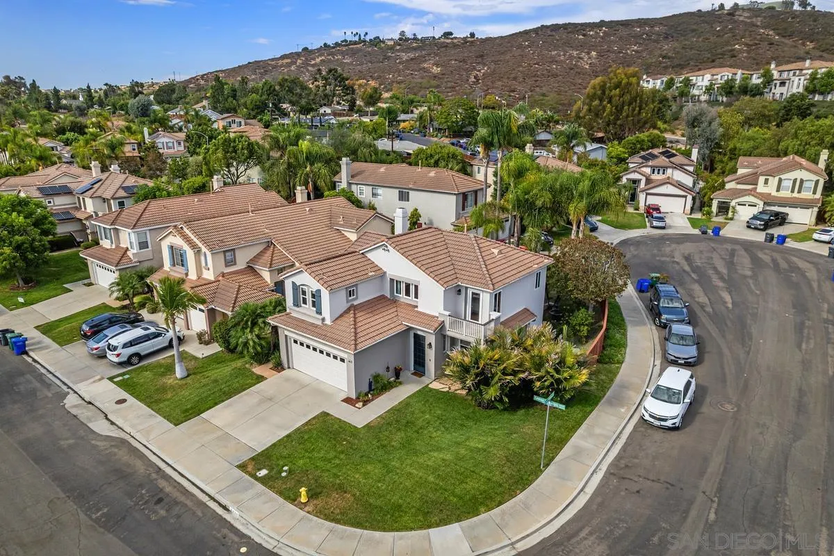 https://cdn.realtyfeed.com/cdn/127/260019402/d3c96a78b13bdd63691d77f72f885b89.webp