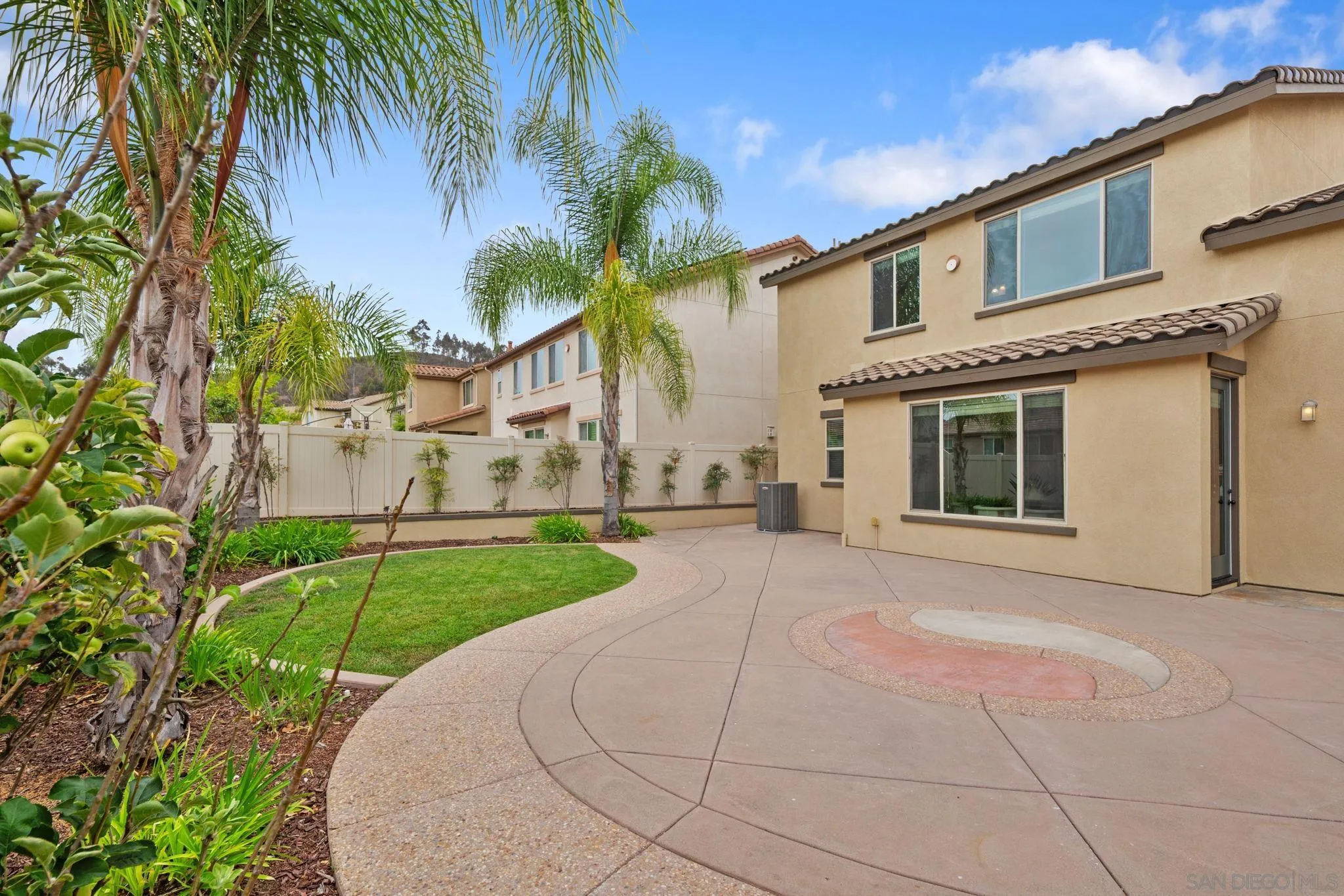 https://cdn.realtyfeed.com/cdn/127/260019403/3dab71451807f9d432bc6f290102ec66.webp