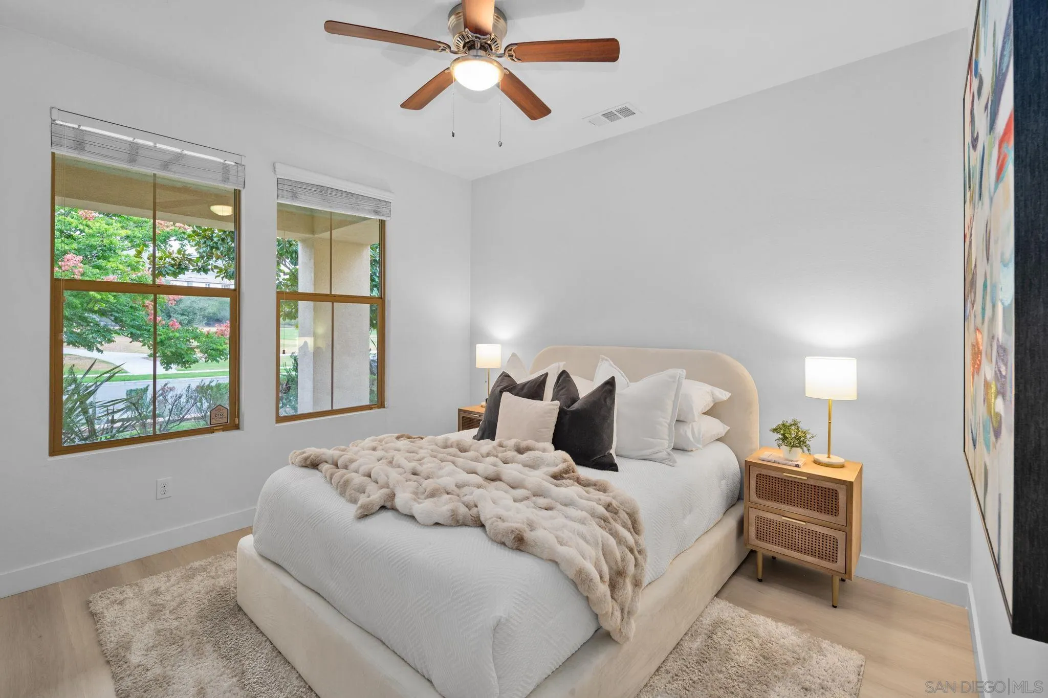 https://cdn.realtyfeed.com/cdn/127/260019403/49bd81e25ff115732533c821cb7225aa.webp