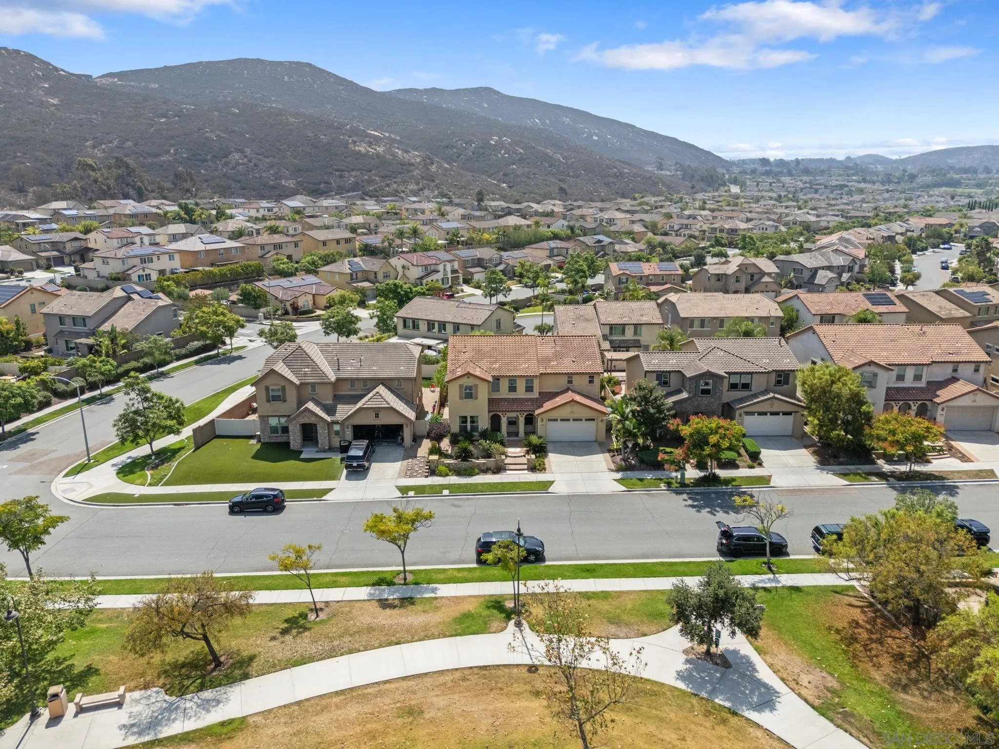 https://cdn.realtyfeed.com/cdn/127/260019403/7653a644f18cf0a586fa8662b09def69.webp