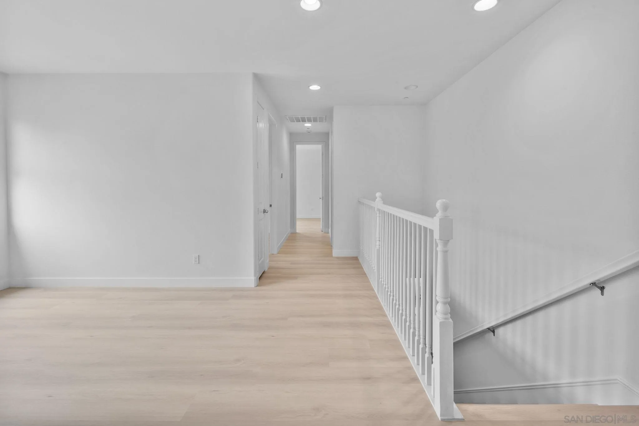 https://cdn.realtyfeed.com/cdn/127/260019403/99326c77d5a7906939b0f39d31b634d8.webp