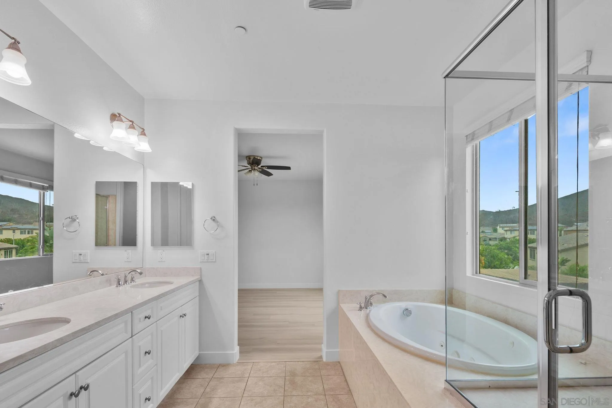 https://cdn.realtyfeed.com/cdn/127/260019403/e187dea48a573ee29697f67a98de78ce.webp