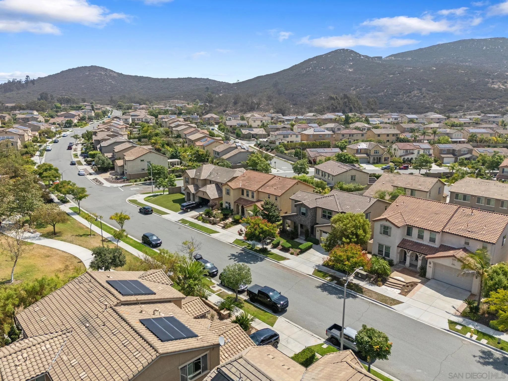 https://cdn.realtyfeed.com/cdn/127/260019403/fd864a165d02d83c54cf9825b673b109.webp