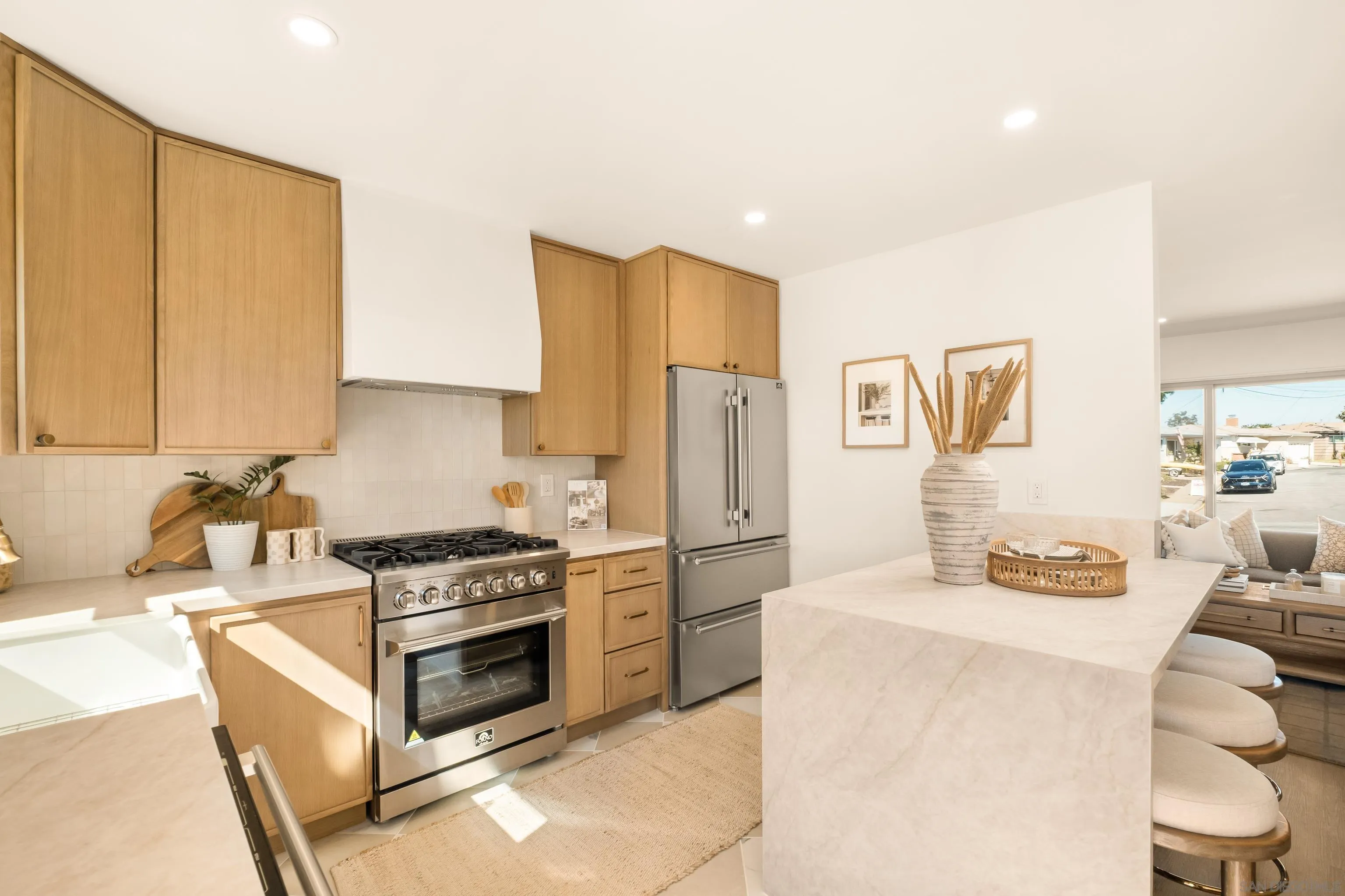 https://cdn.realtyfeed.com/cdn/127/260019406/1796c167e783a7e91730e17a5fed0c70.webp
