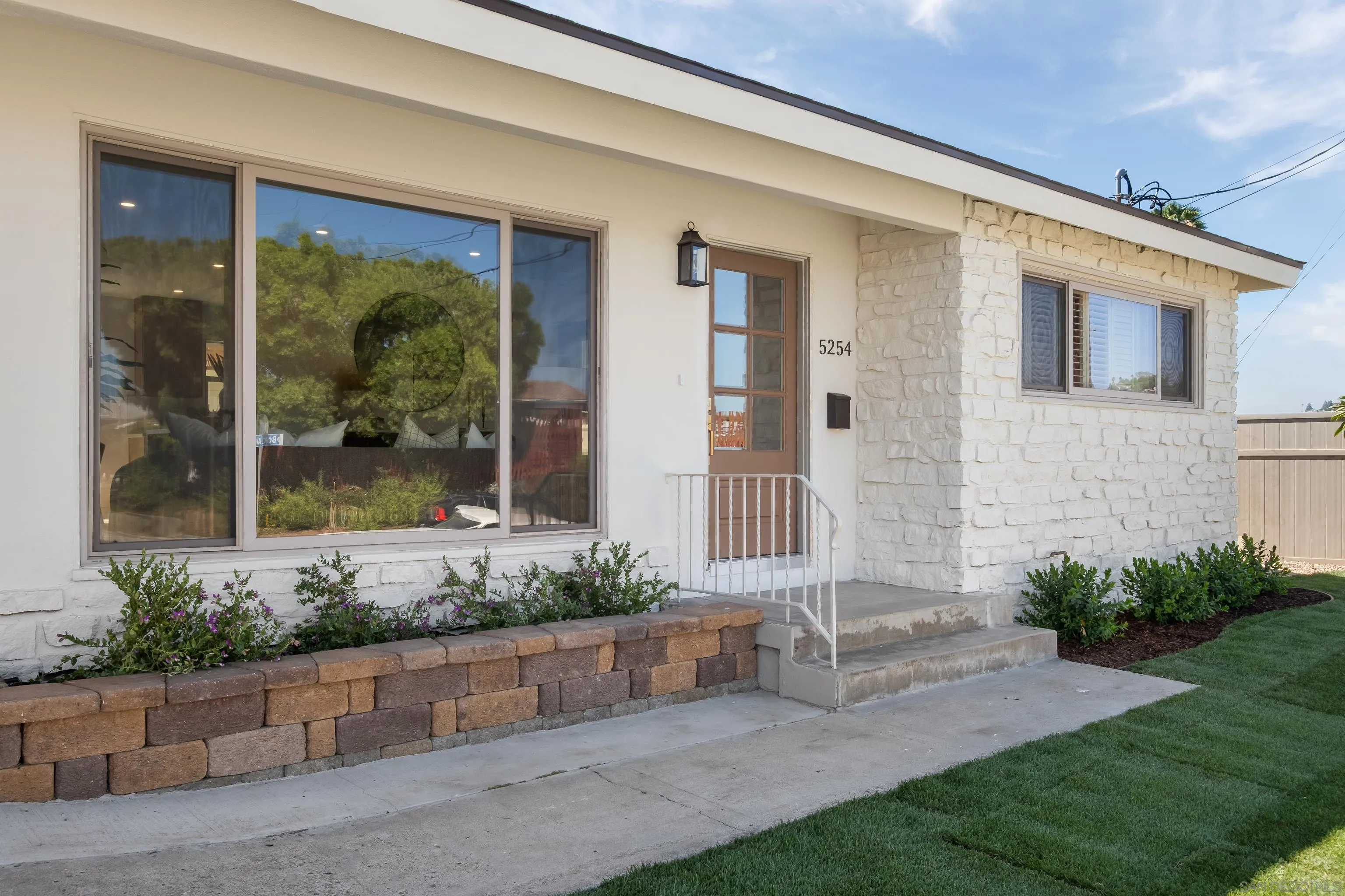 https://cdn.realtyfeed.com/cdn/127/260019406/477026e77e065e85655db26694cf77e5.webp