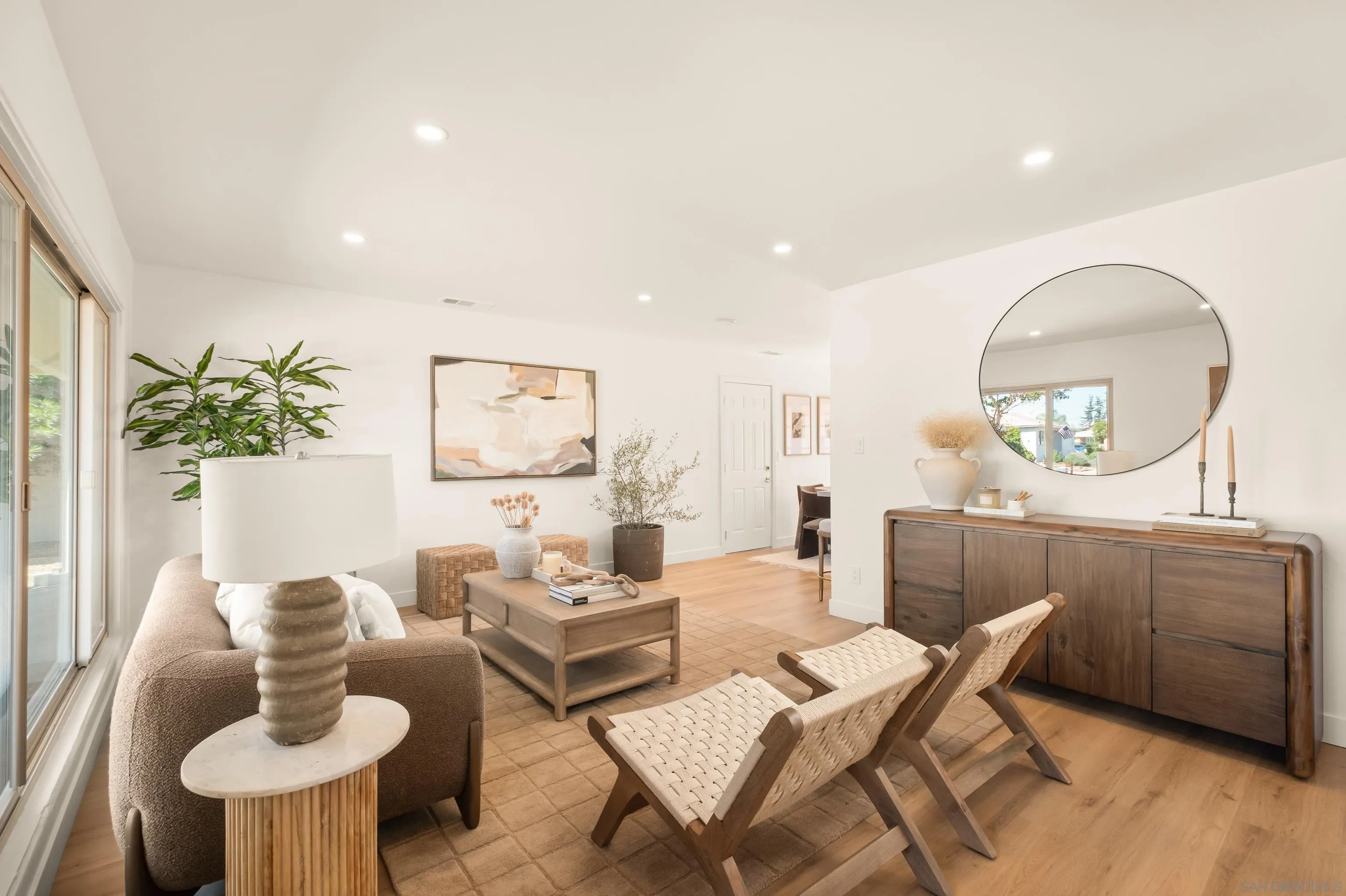 https://cdn.realtyfeed.com/cdn/127/260019406/e3d9e3feac140324d0f243086441d183.webp