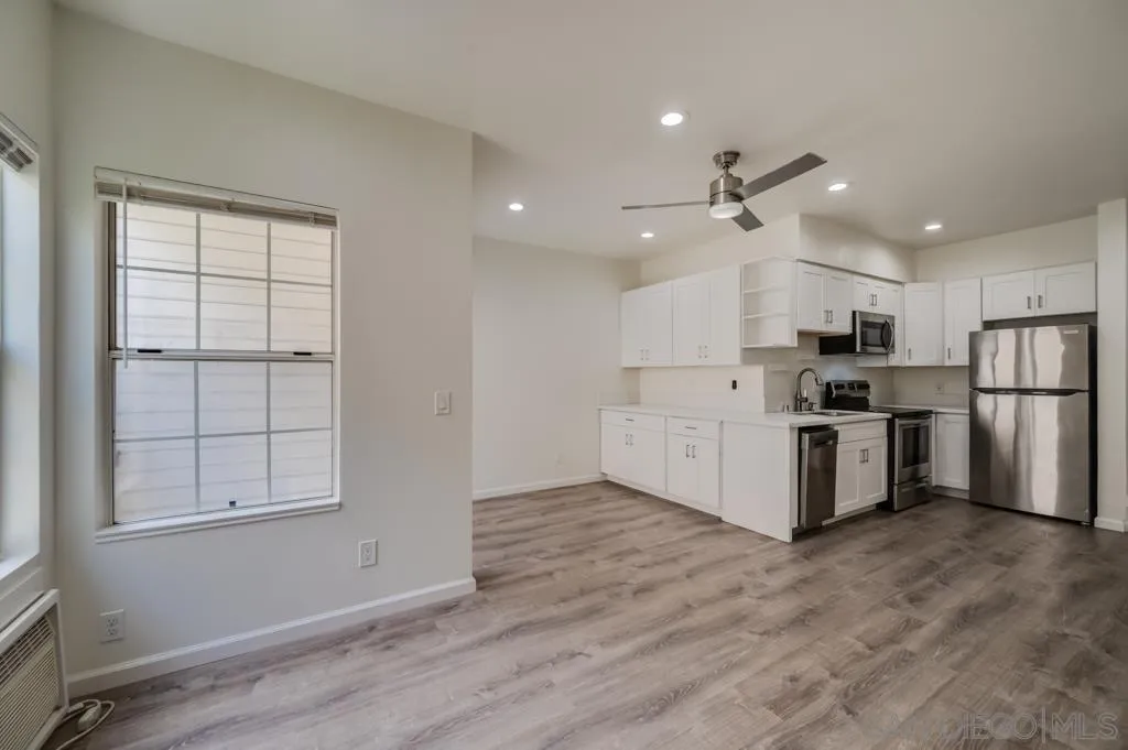 https://cdn.realtyfeed.com/cdn/127/260019411/0c2ebb7d4c6c671e819a440da9d0b891.webp