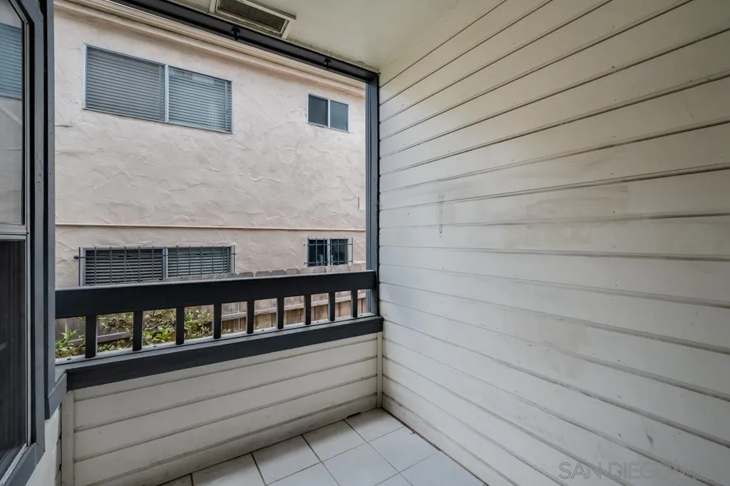 https://cdn.realtyfeed.com/cdn/127/260019411/2fec9969c81606d7ff773fb24cf34ae8.webp
