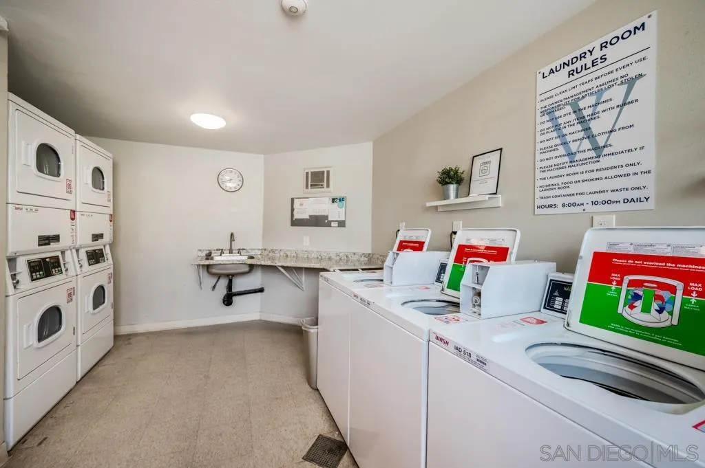 https://cdn.realtyfeed.com/cdn/127/260019411/6f548096623798560c8011eca3456c7d.webp