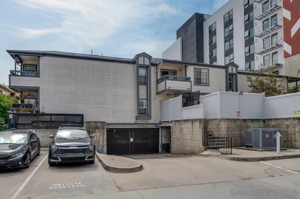 https://cdn.realtyfeed.com/cdn/127/260019411/b6440c0f3067b6fdfda449cf952e0822.webp