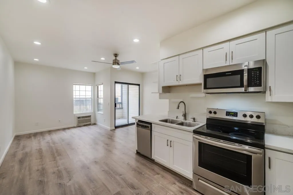 https://cdn.realtyfeed.com/cdn/127/260019411/ee294770a2c7bf71e7e1dd21df245ef3.webp