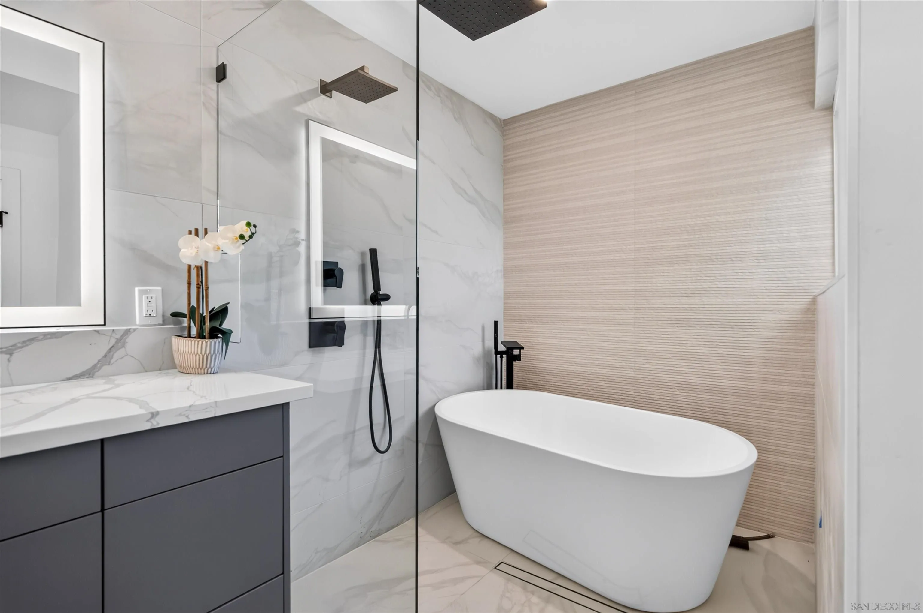 https://cdn.realtyfeed.com/cdn/127/260019412/907fdefd6f8e8fd1b2a70edde7db7a31.webp