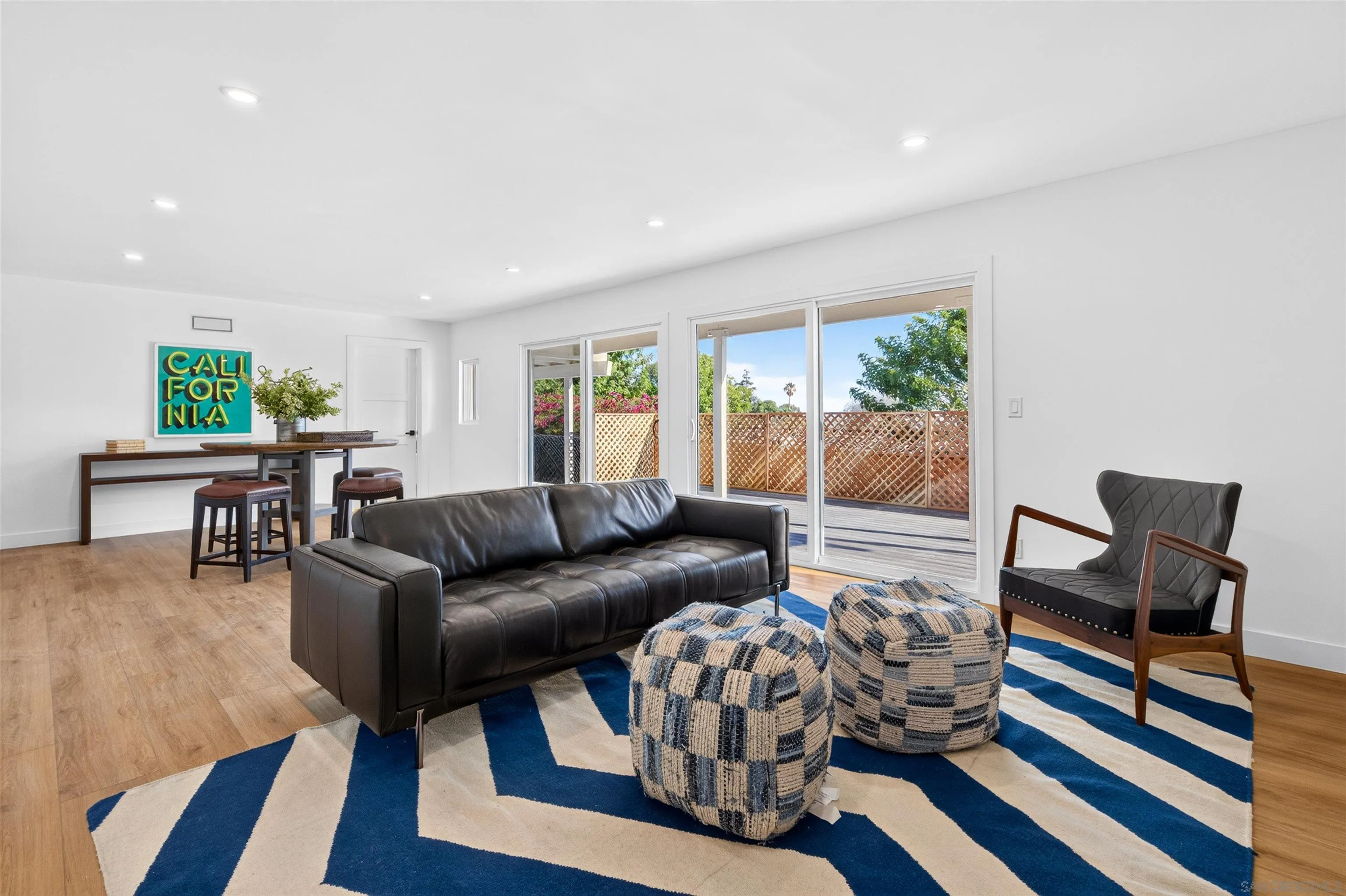 https://cdn.realtyfeed.com/cdn/127/260019412/90bb630cda51d785d9aca27d952a5748.webp
