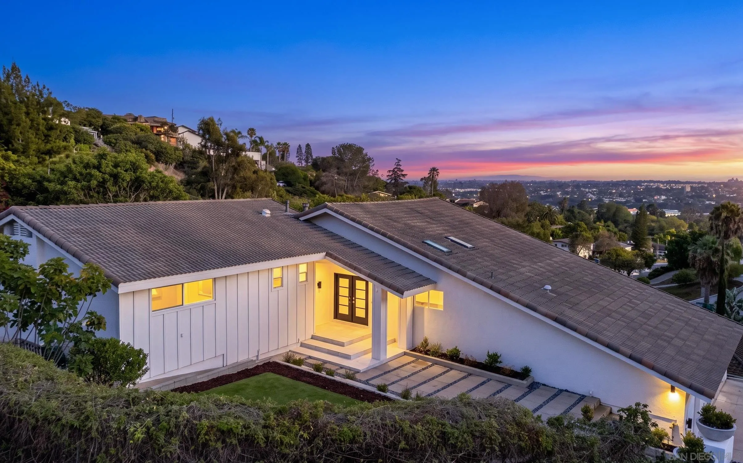 https://cdn.realtyfeed.com/cdn/127/260019412/fa9564714892dff35eb744a5e0cda467.webp