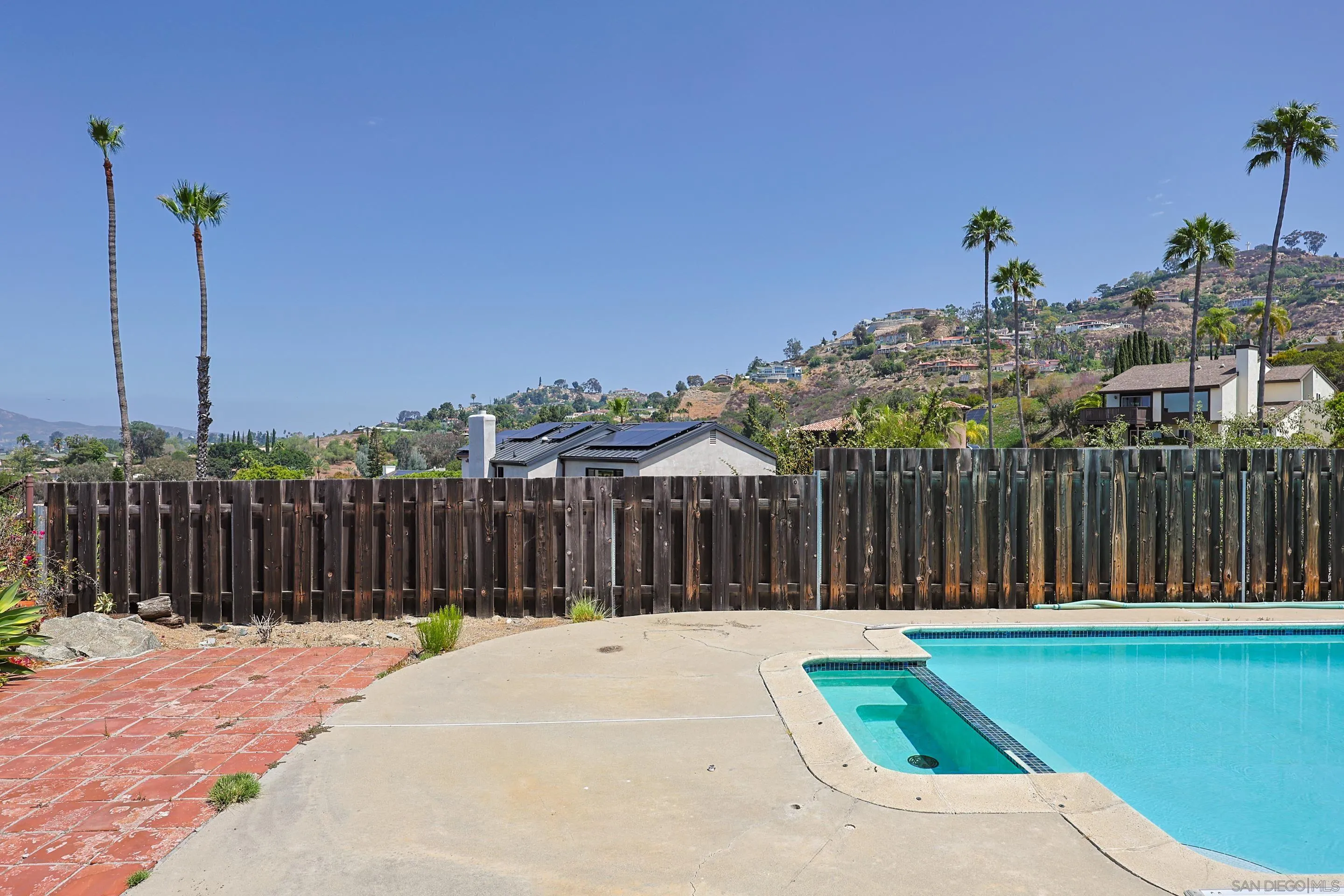 https://cdn.realtyfeed.com/cdn/127/260019415/2b197c236a4a98a1431b9b7b9bd1b415.webp