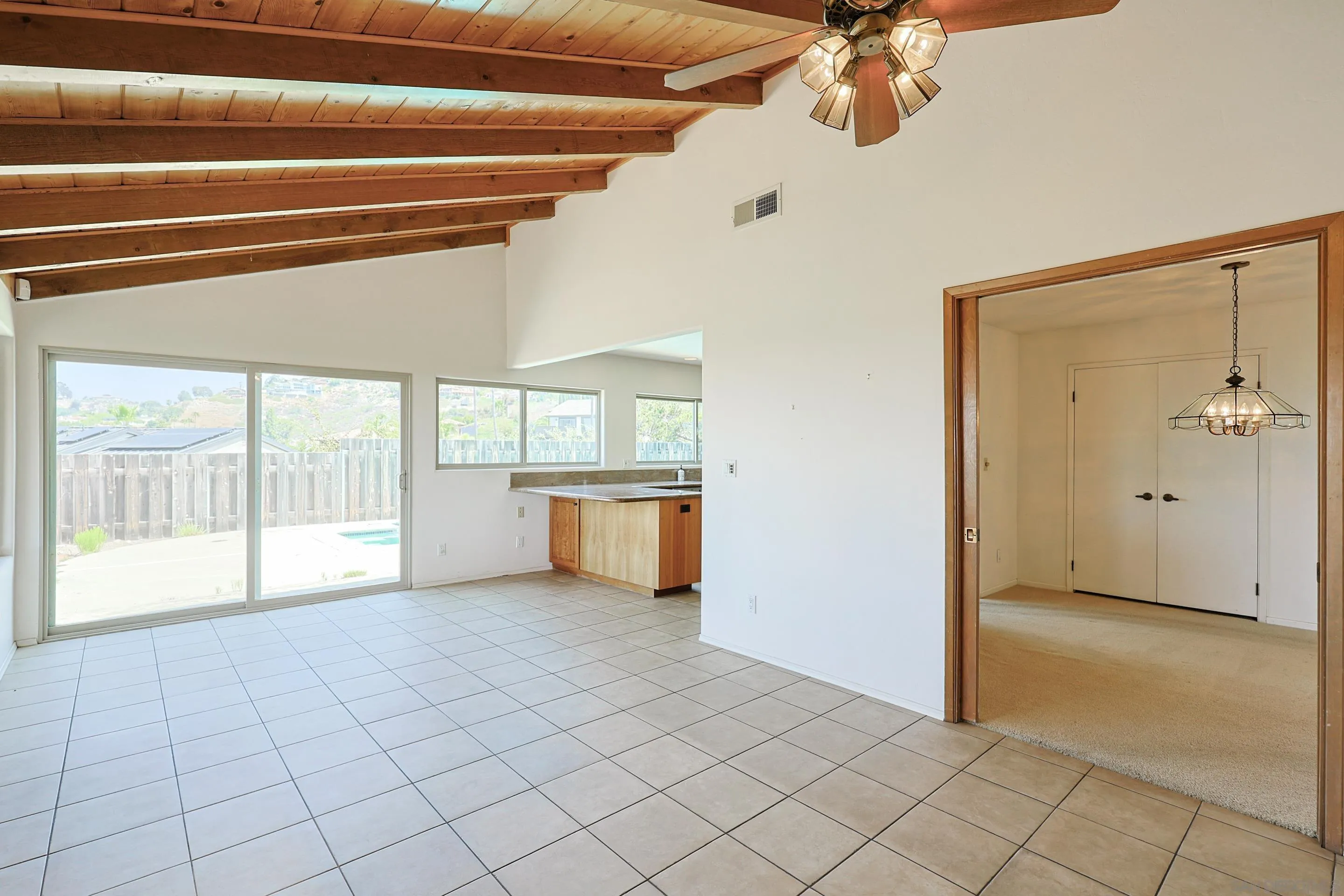 https://cdn.realtyfeed.com/cdn/127/260019415/549e3987b6df5c1c7ab4f272e5af0949.webp