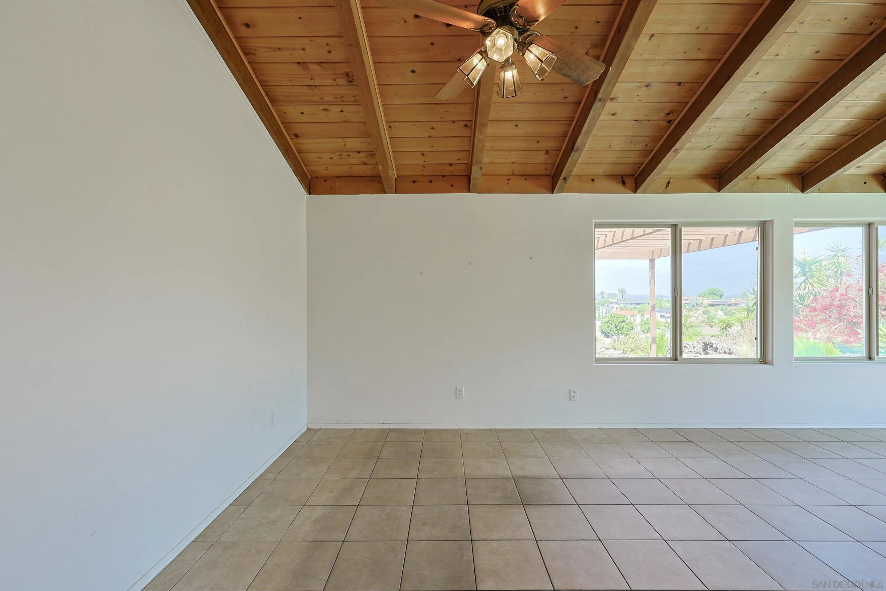 https://cdn.realtyfeed.com/cdn/127/260019415/b306ab6fe717d911b7b845c45f4c9d12.webp