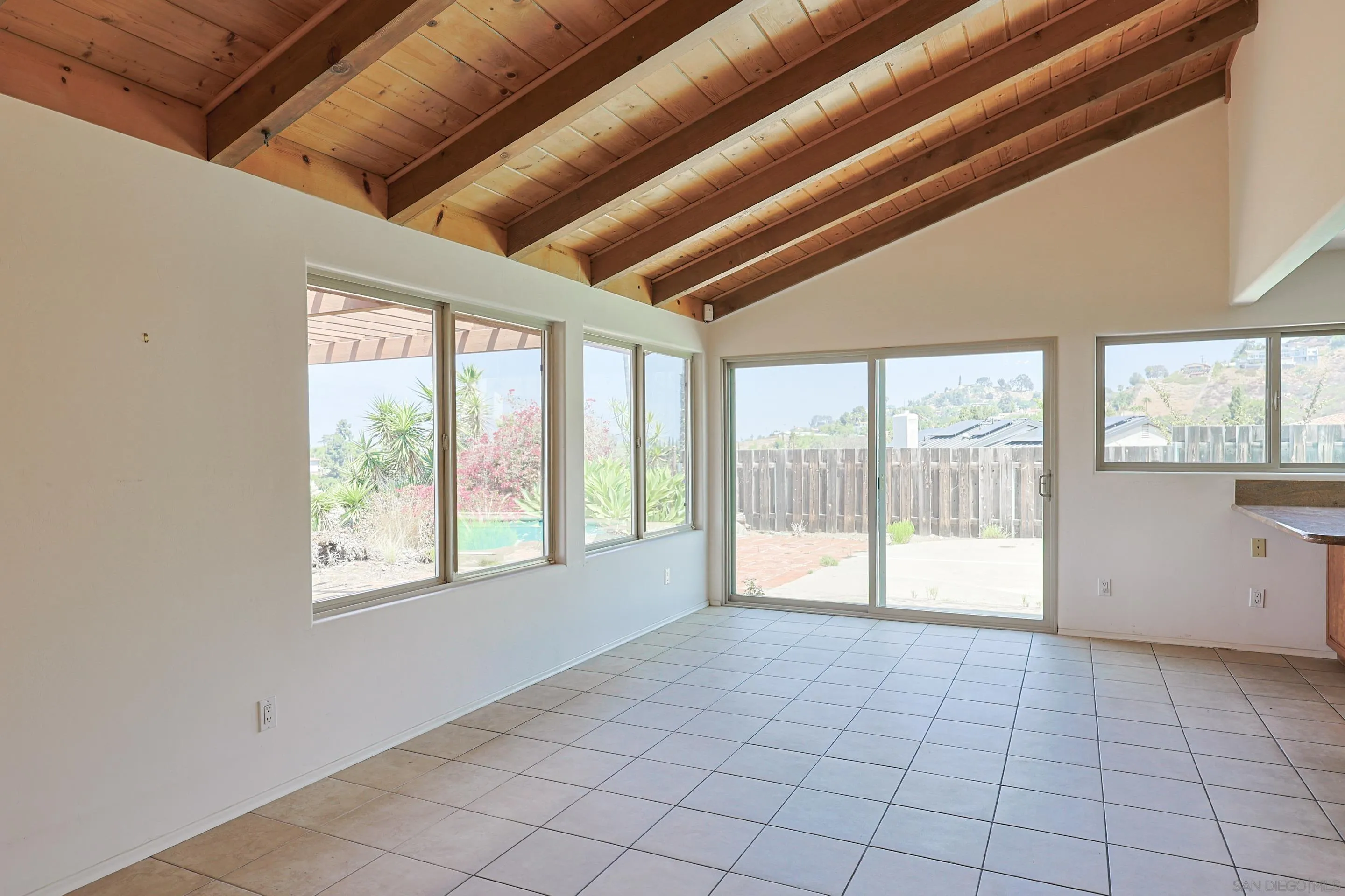 https://cdn.realtyfeed.com/cdn/127/260019415/e1529a158325ce3469b3abd0ead0a614.webp