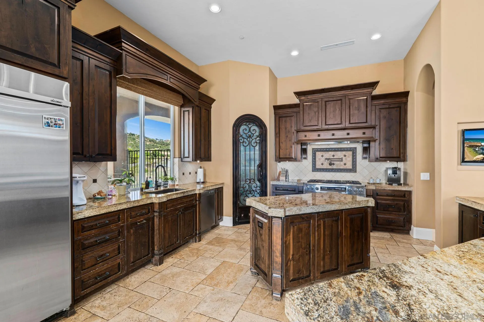 208 Alicia Way, Alpine, CA 91901 - Photo 3 of 50, Alpine, CA