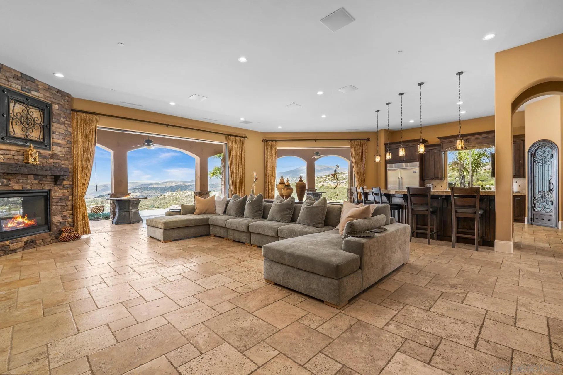 208 Alicia Way, Alpine, CA 91901 - Photo 4 of 50, Alpine, CA