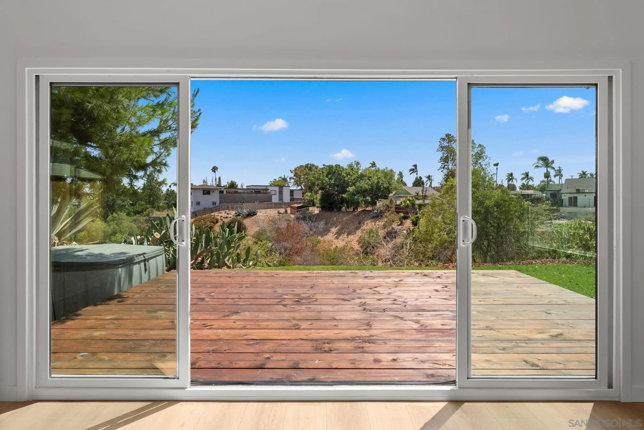 https://cdn.realtyfeed.com/cdn/127/260019424/505c1e8480ae9906a5aa837871041342.webp