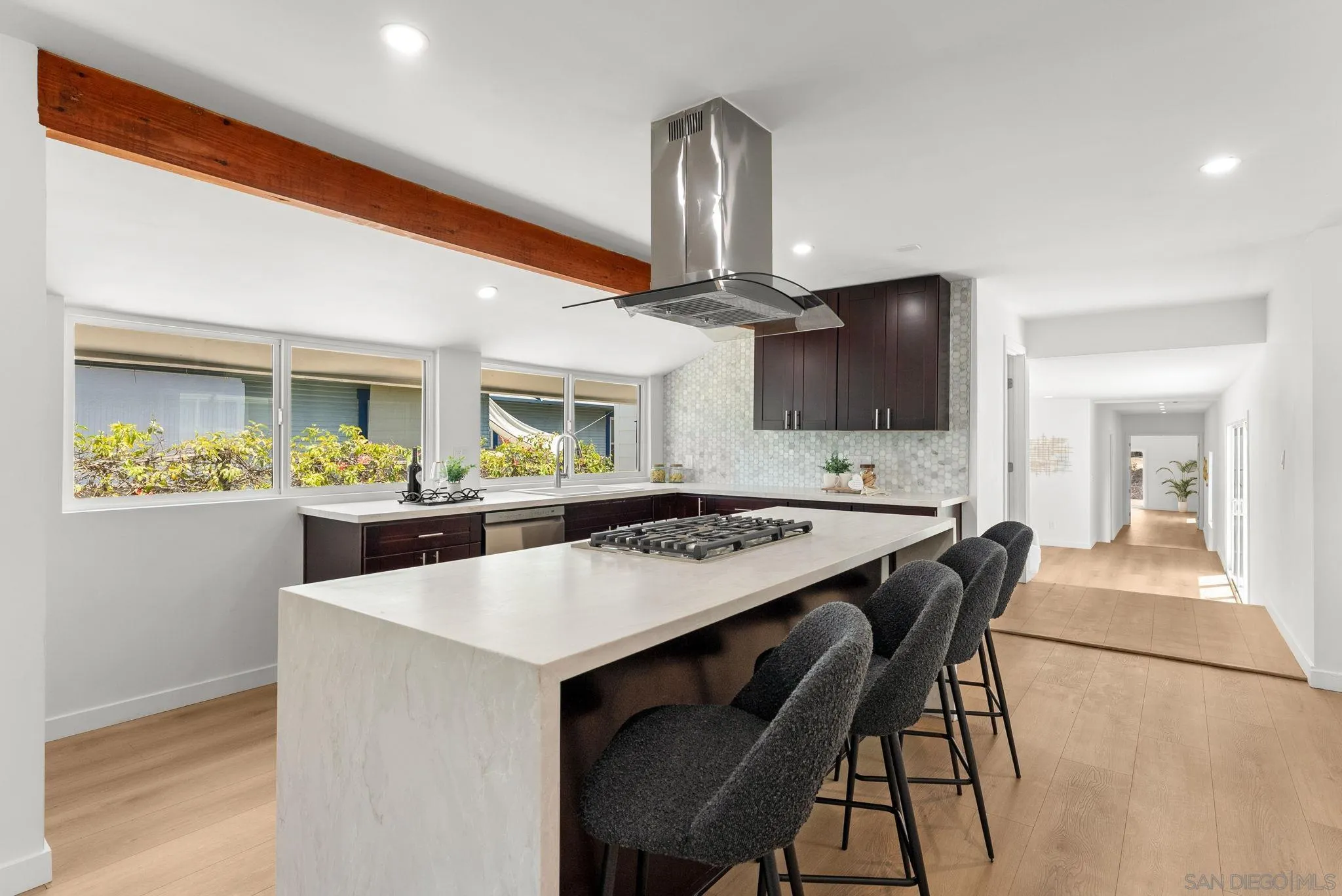 https://cdn.realtyfeed.com/cdn/127/260019424/a605fce897dac8c8e2626d96690392a3.webp