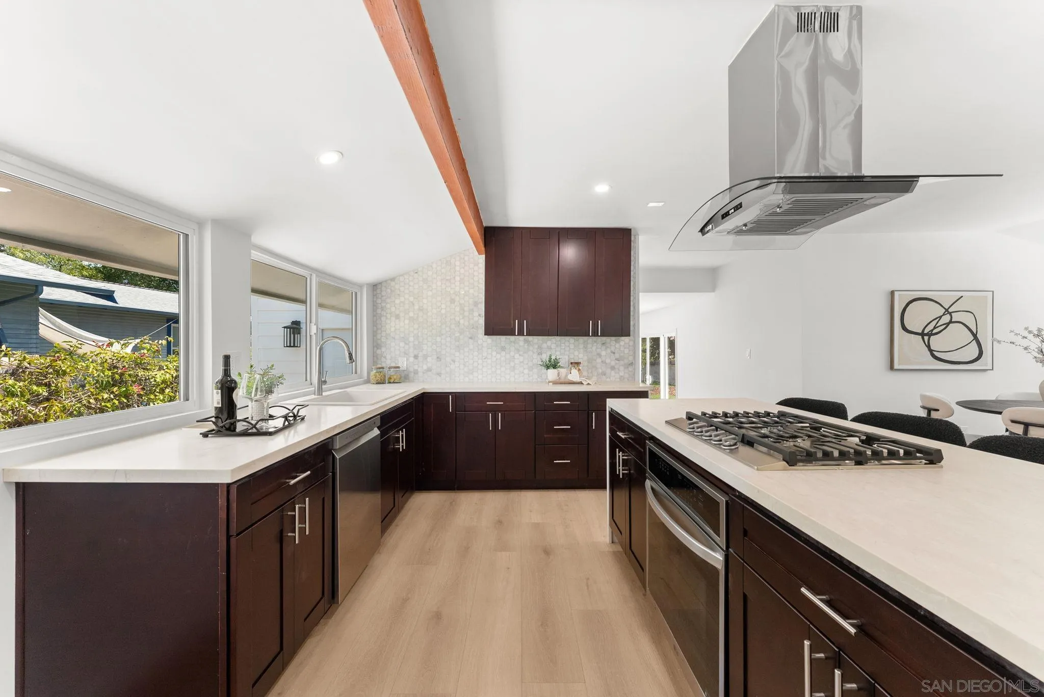 https://cdn.realtyfeed.com/cdn/127/260019424/b837ba9d08ac30865ad69a55ba82471f.webp