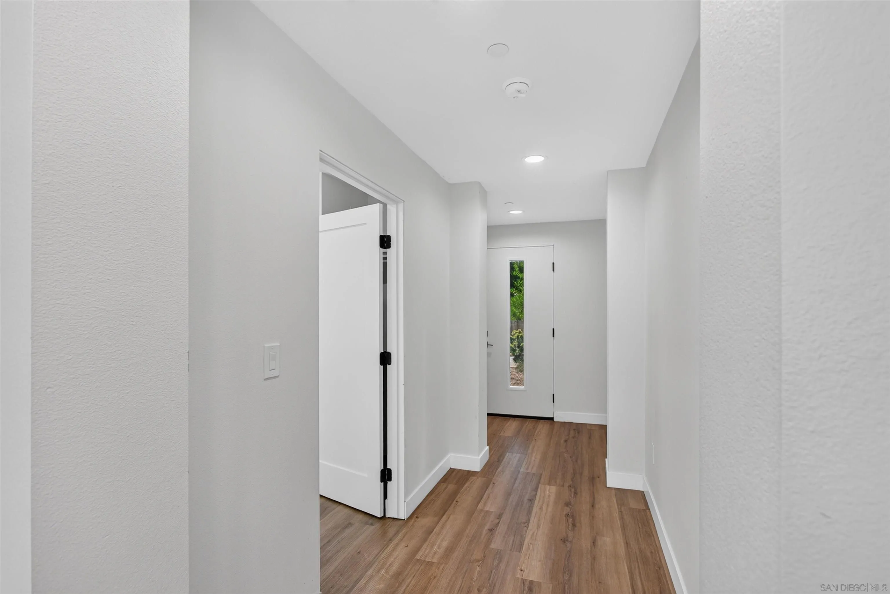 https://cdn.realtyfeed.com/cdn/127/260019426/040824b389a074d22aa4869c2e6a6b45.webp