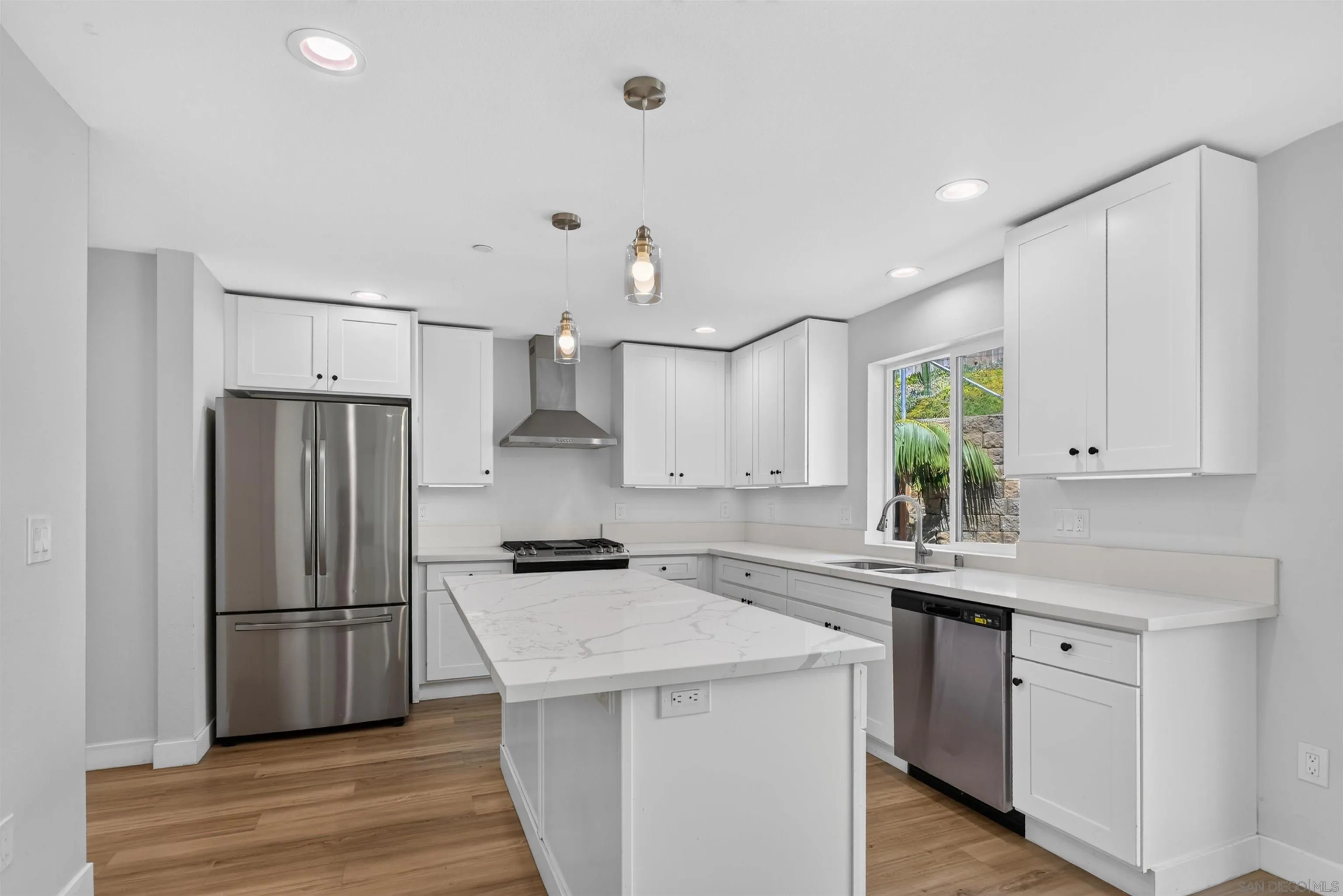 https://cdn.realtyfeed.com/cdn/127/260019426/5b60ca70fcfaea0f319f602d5772db15.webp