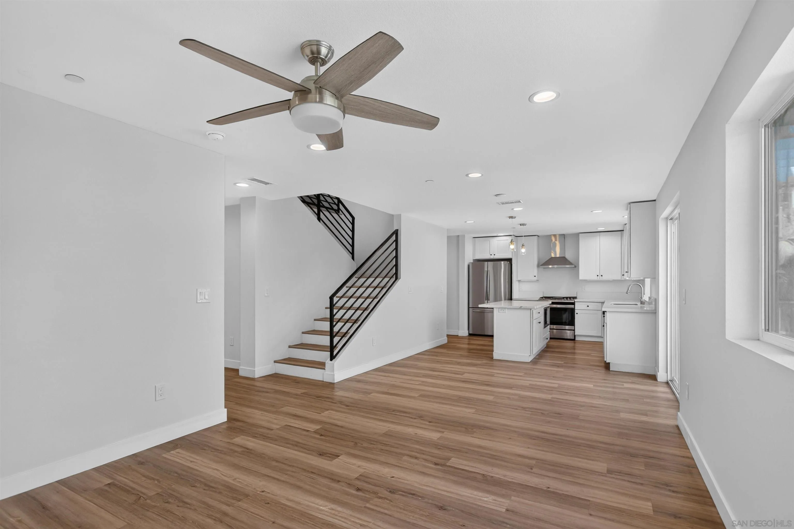 https://cdn.realtyfeed.com/cdn/127/260019426/a931a9dd231c68e0e4fa7b88b47b63b6.webp