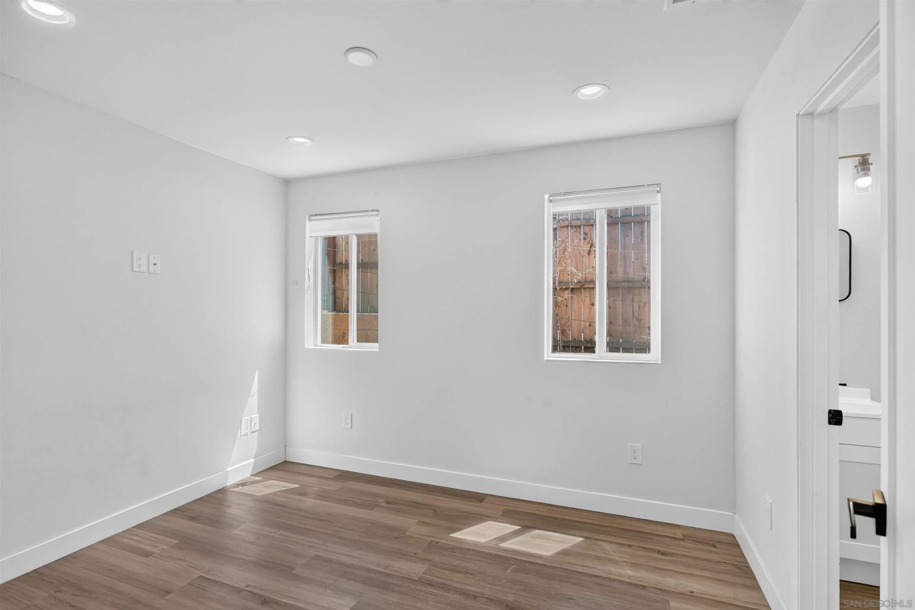 https://cdn.realtyfeed.com/cdn/127/260019426/bb172baa83836f4a30394477e7f0b659.webp