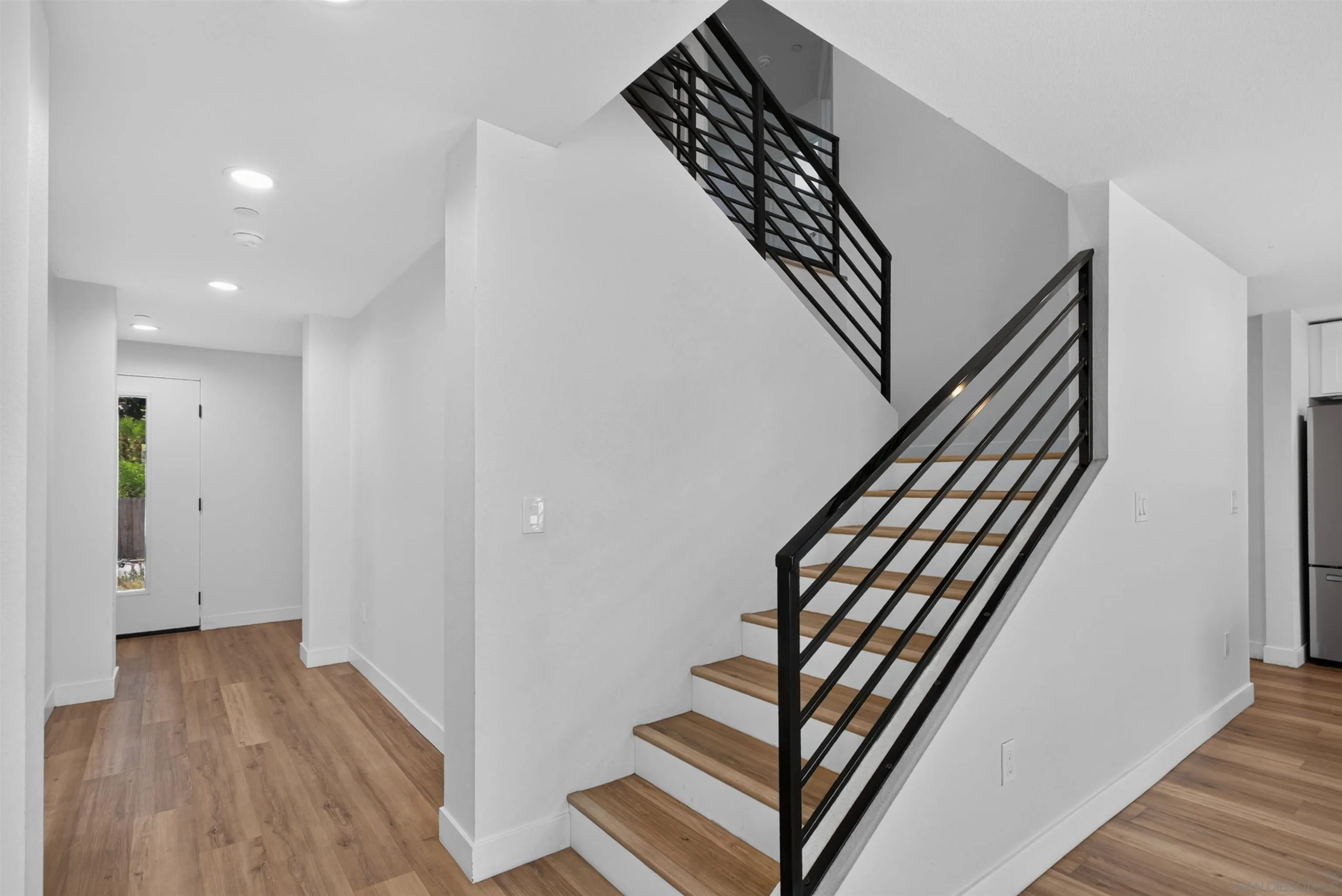 https://cdn.realtyfeed.com/cdn/127/260019426/fda57fb7747abccbcda094b44fe88f88.webp