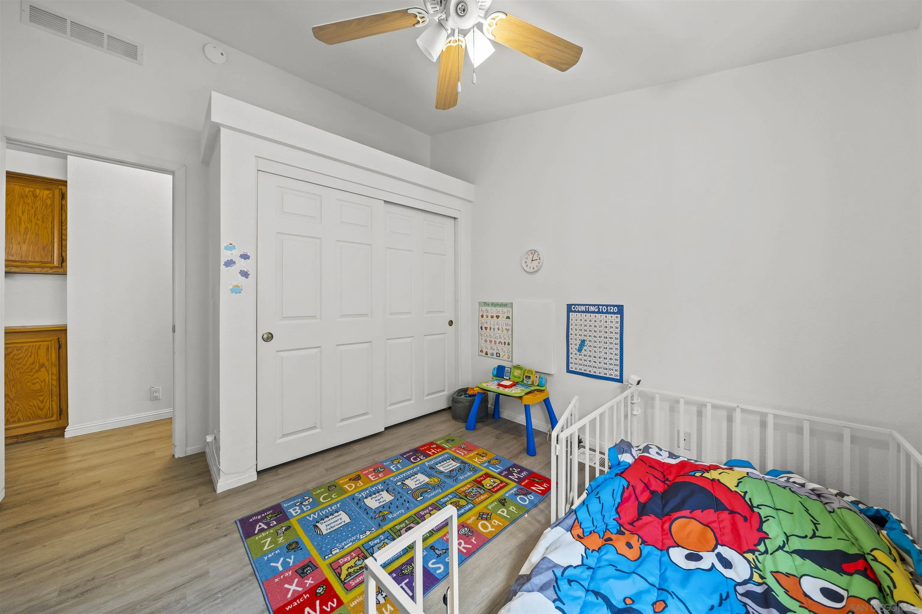 https://cdn.realtyfeed.com/cdn/127/260019427/3491534d90e97ee7b1ee8bc56b7e91cd.webp