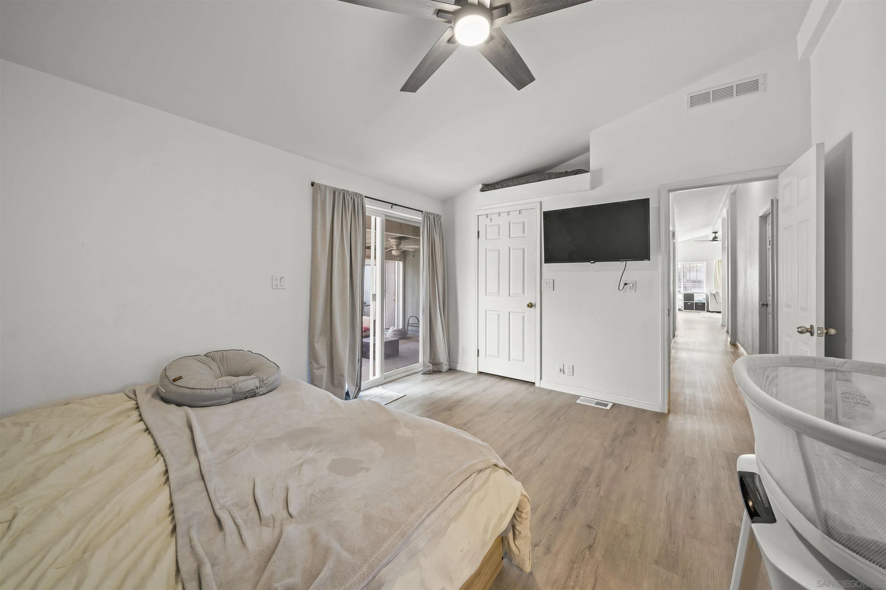 https://cdn.realtyfeed.com/cdn/127/260019427/6dcad1848896c8f1c87e07752f1824c9.webp