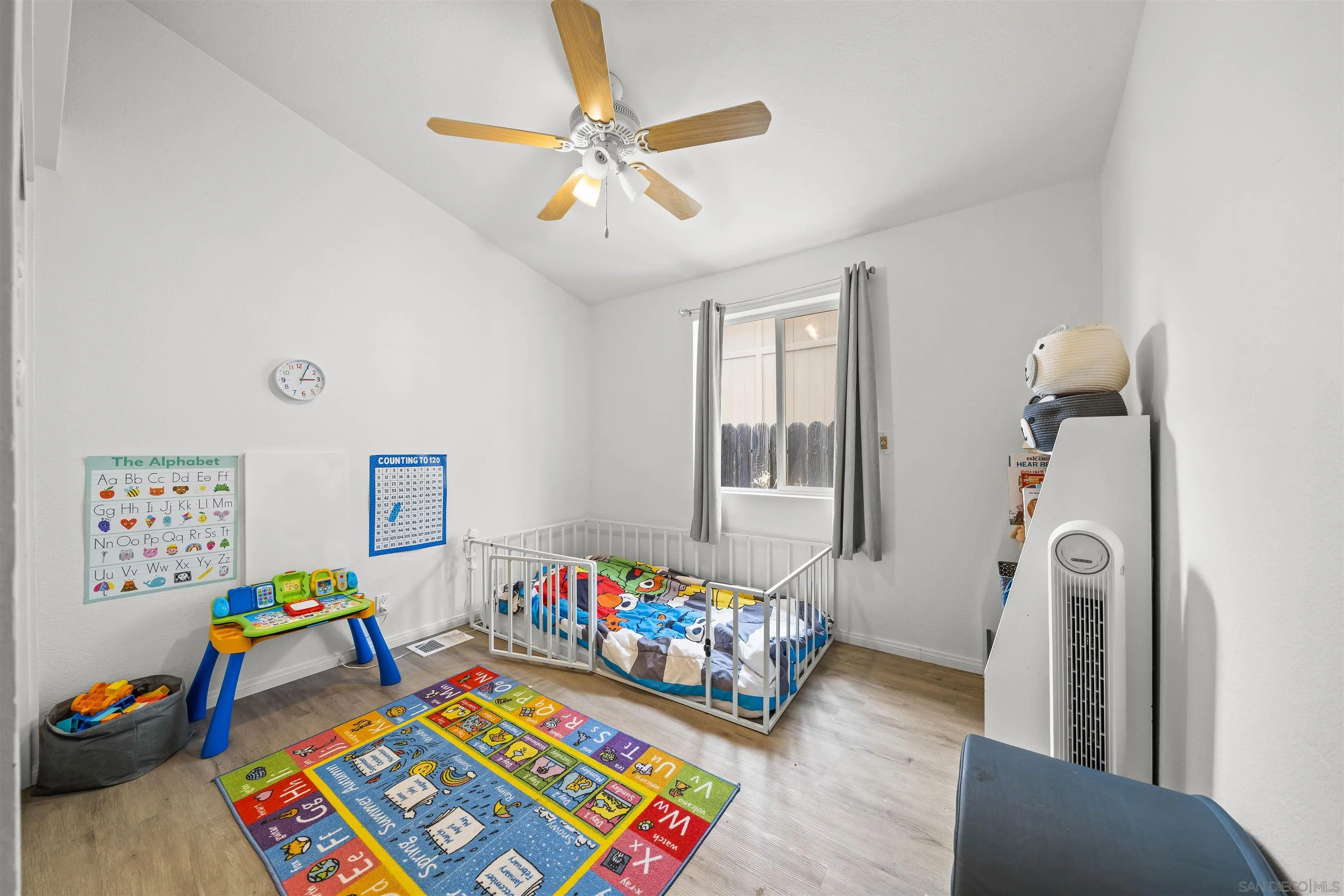 https://cdn.realtyfeed.com/cdn/127/260019427/9146ab097555a50319ab45d8aaa0cebb.webp
