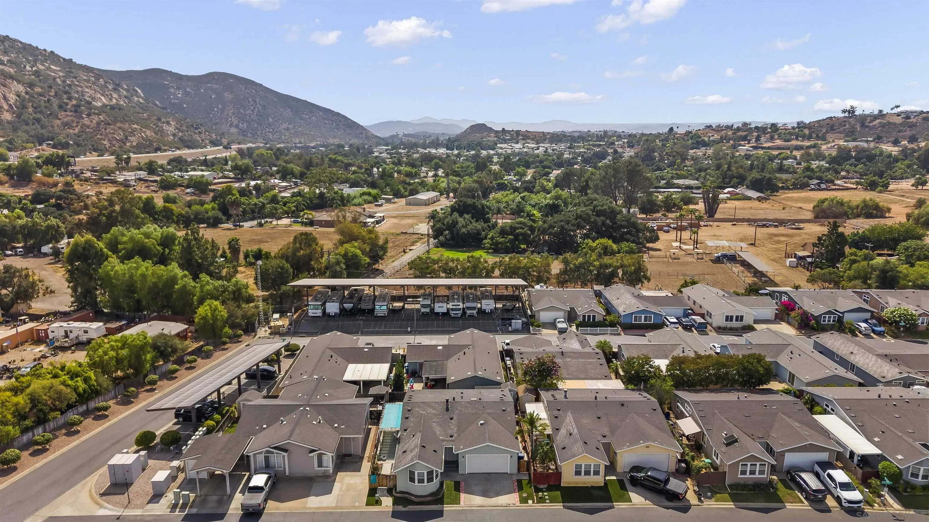 https://cdn.realtyfeed.com/cdn/127/260019427/dd46b637ccf08b92b046ca9640072105.webp