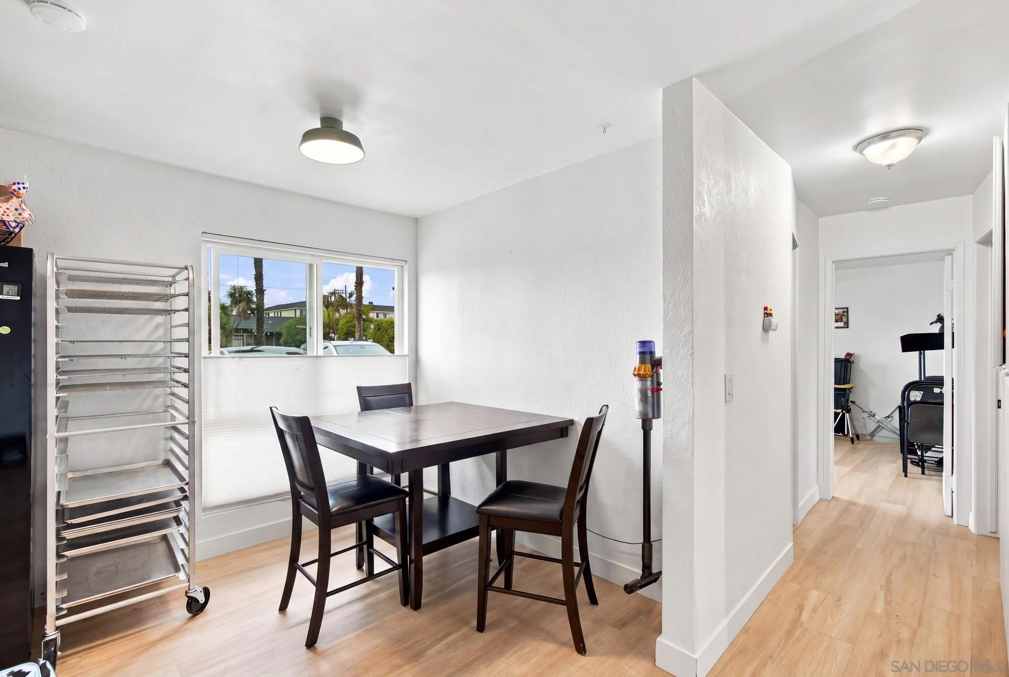 Photo #8: 260019431 Listing: Photo #8