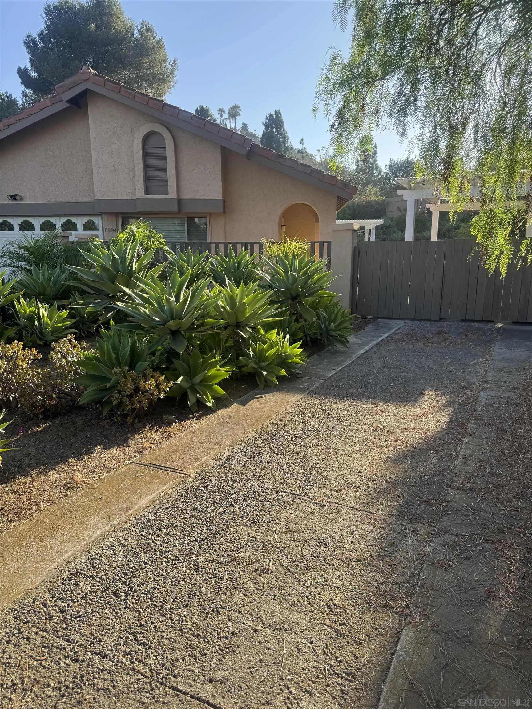 https://cdn.realtyfeed.com/cdn/127/260019432/d3579e66877d20ce59ab4f7de81d7f64.webp