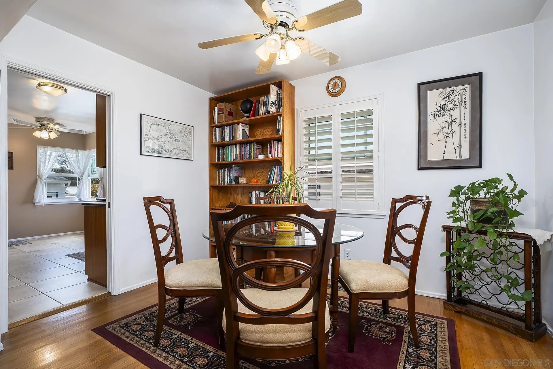 https://cdn.realtyfeed.com/cdn/127/260019433/042e089b5fe5bde1d6737139126c88e1.webp