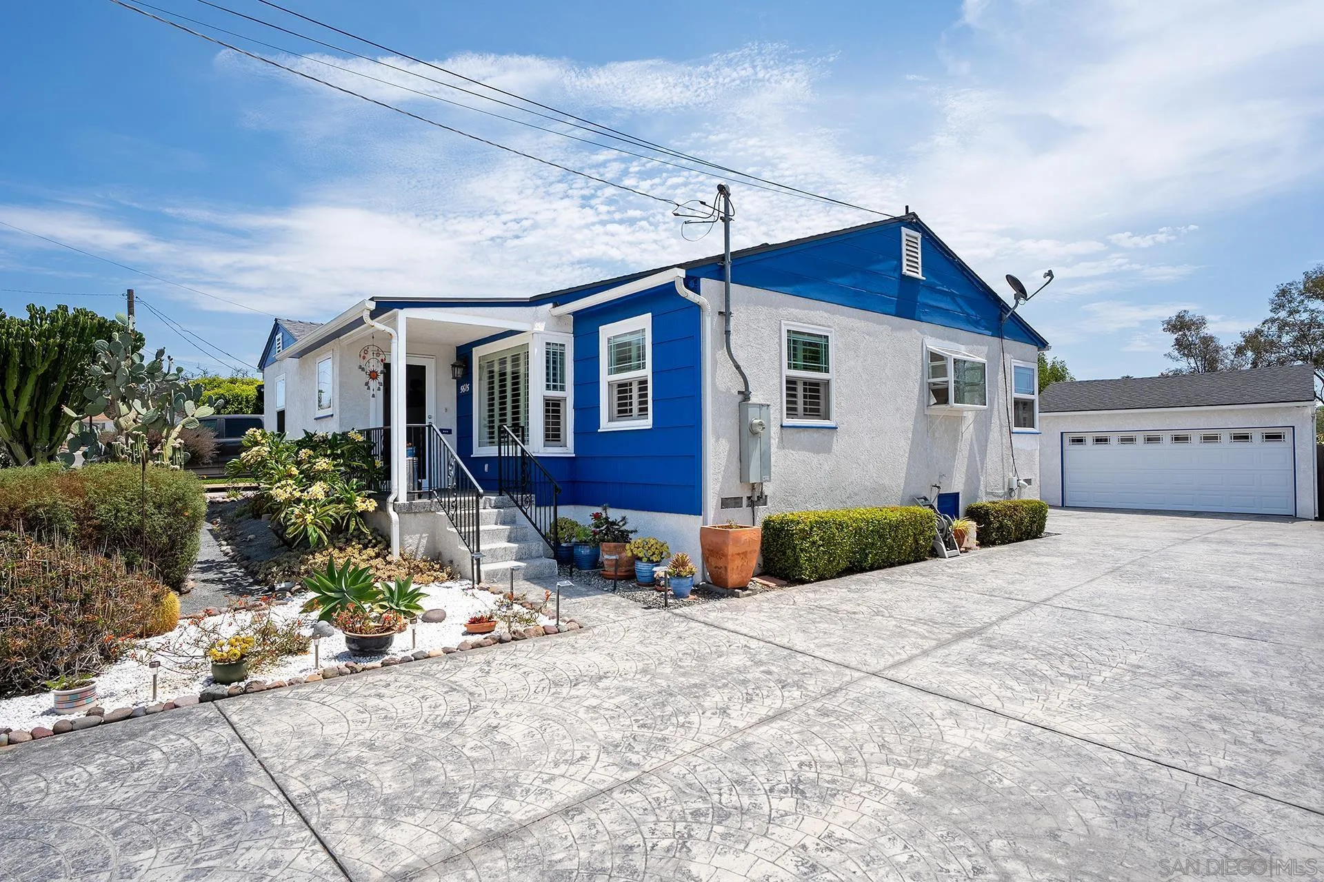 https://cdn.realtyfeed.com/cdn/127/260019433/1b25a0ef098ba82d764efb9e0eab3f06.webp