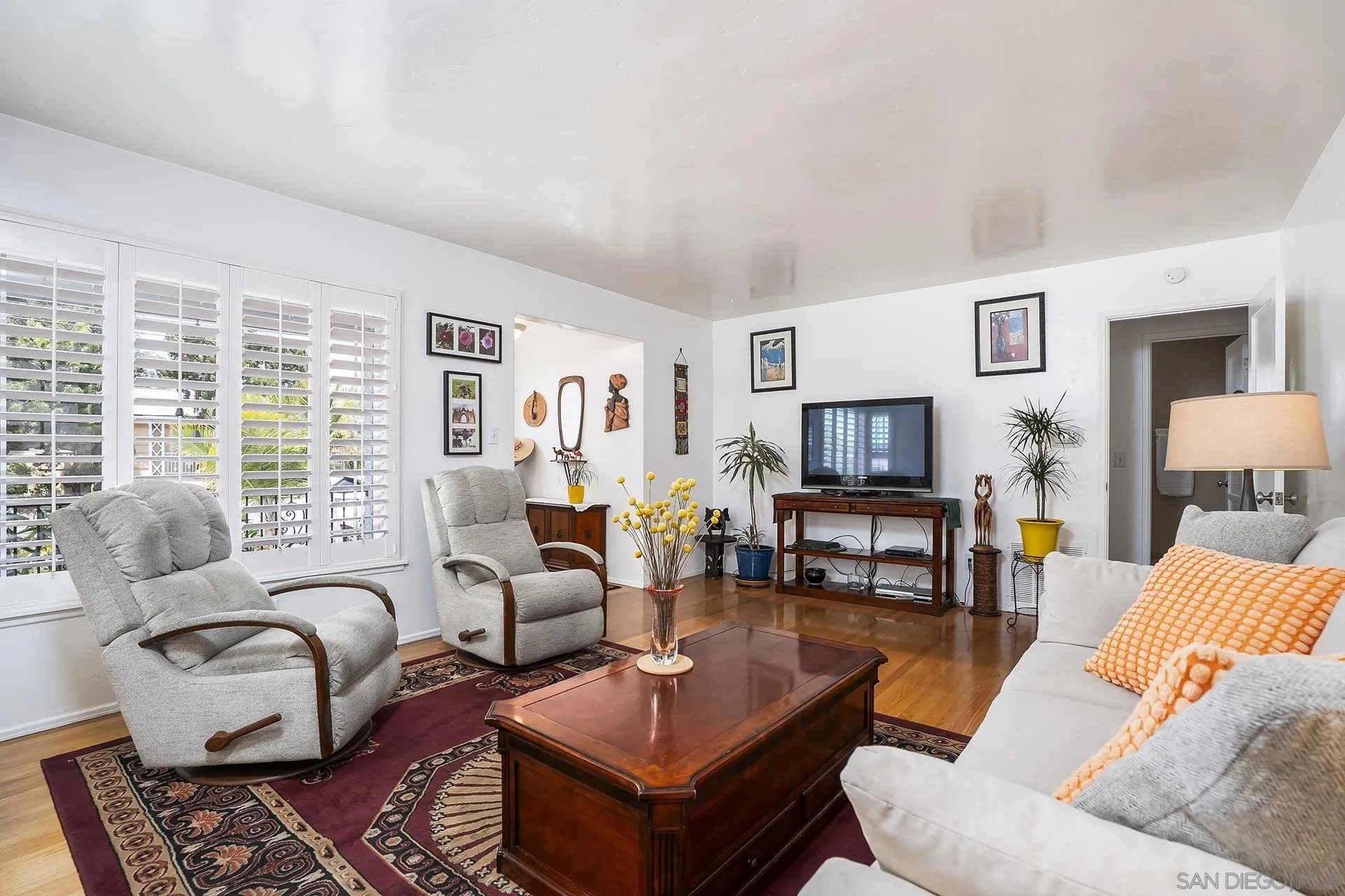 https://cdn.realtyfeed.com/cdn/127/260019433/36e58d55d27dea8909d72bab3f60b964.webp
